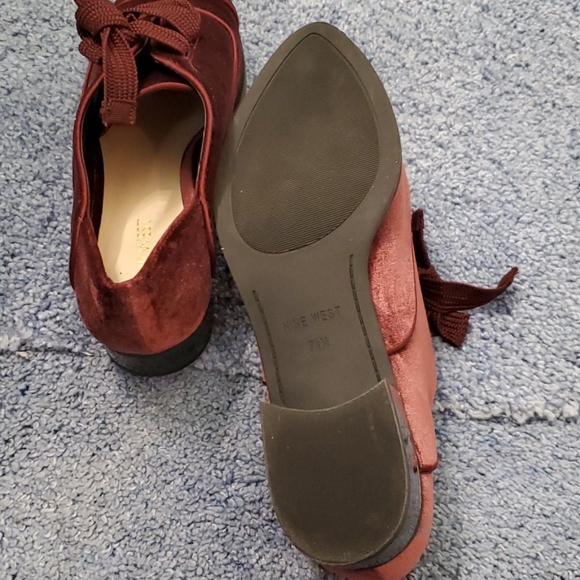 Nine west flat - Picture 4 of 4